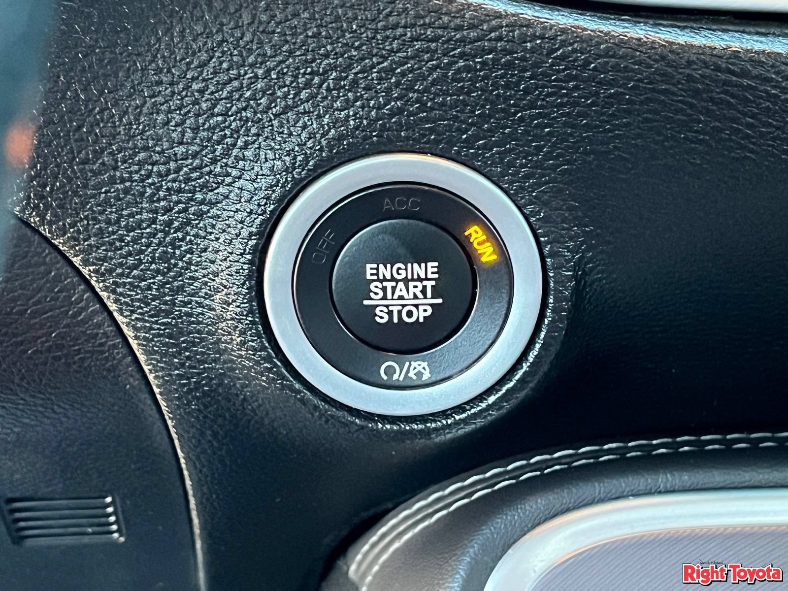 Used 2019 Dodge Challenger R/T Scat Pack RWD image 25