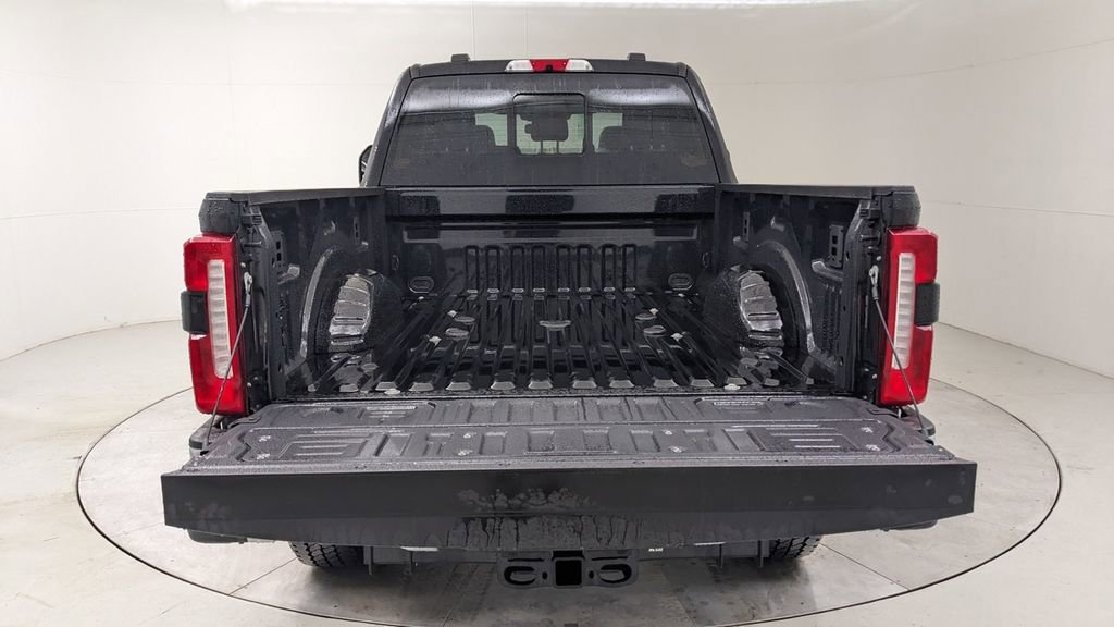 New 2026 Ford F350 Lariat w/ Lariat Premium Package image 9