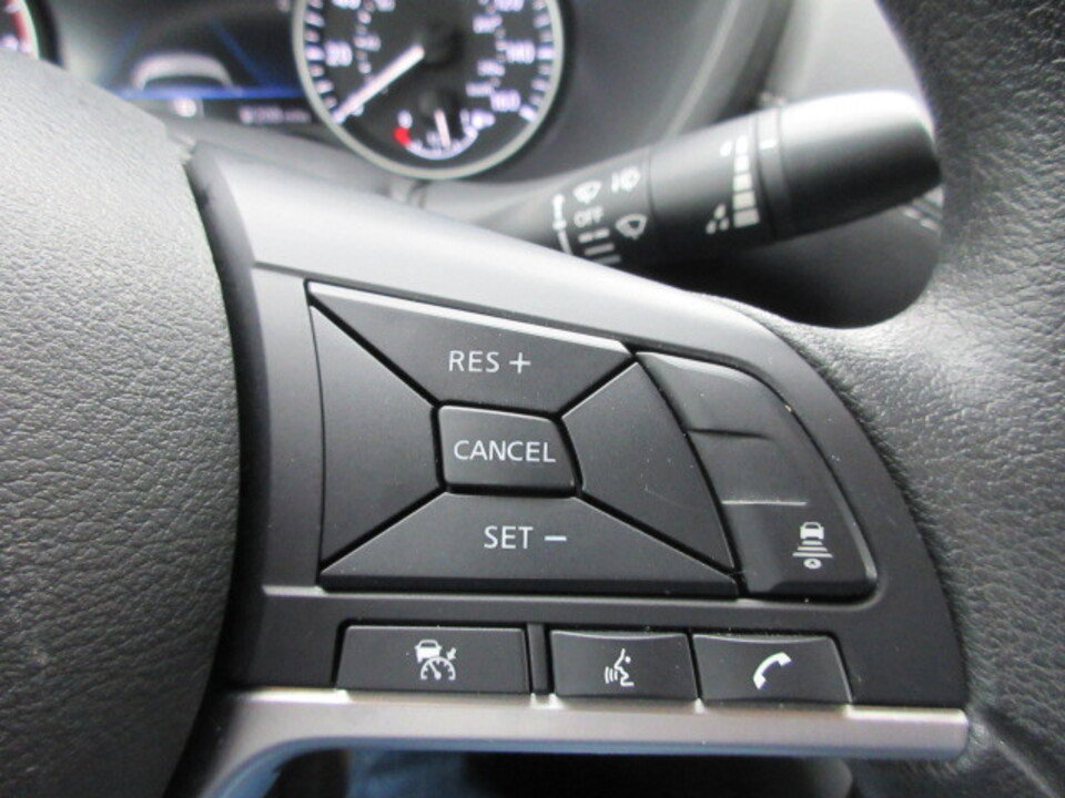 Used 2024 Nissan Sentra SV image 14