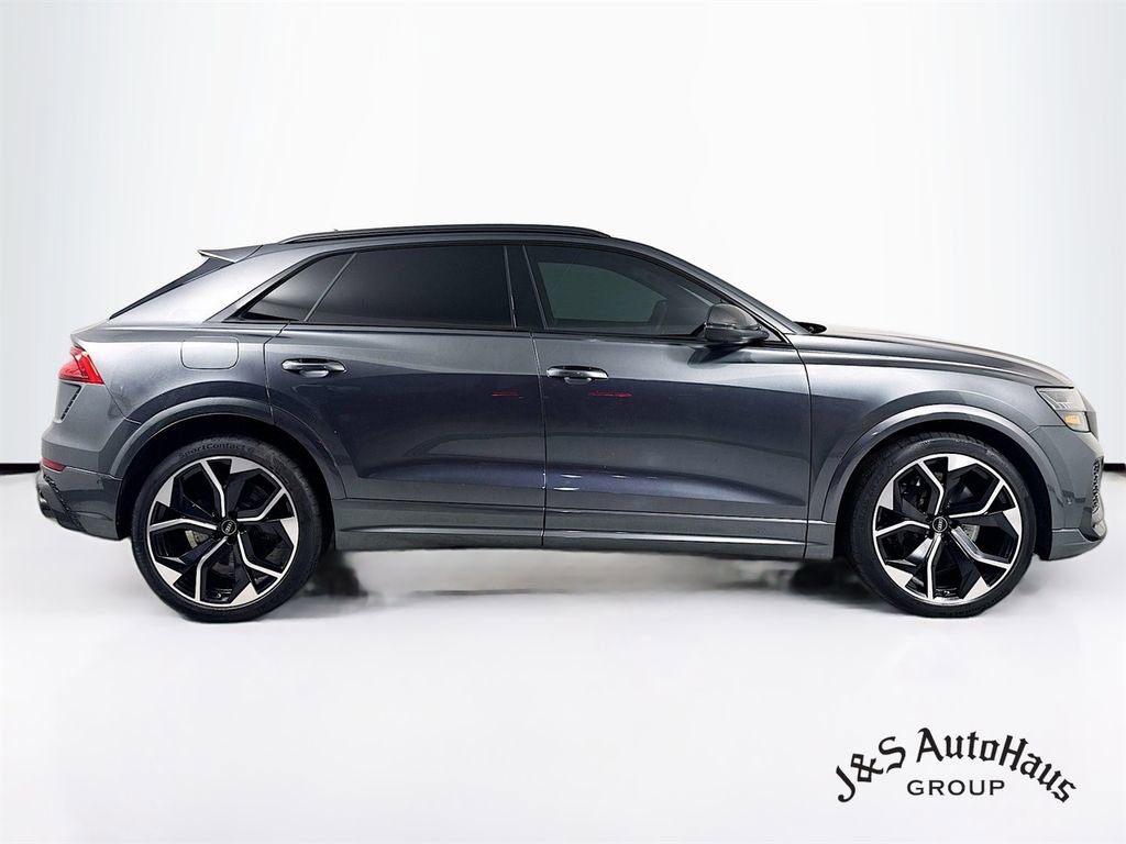 Used 2023 Audi RS Q8 w/ Black Optic Package image 8