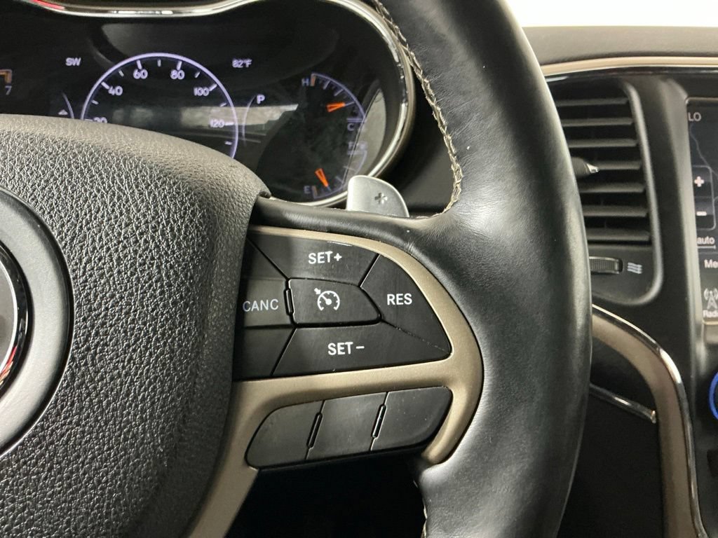 Used 2017 Jeep Grand Cherokee Limited AWD/4WD image 13