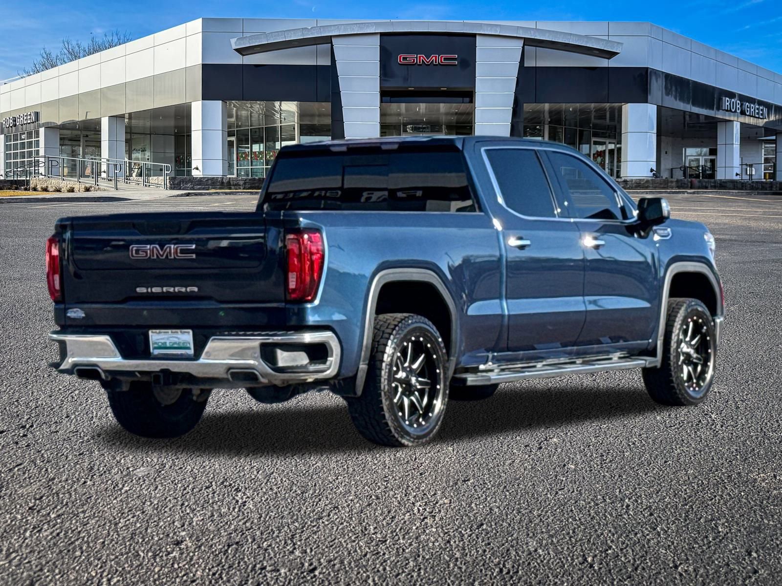 Used 2019 GMC Sierra 1500 SLT w/ SLT Premium Plus Package video 3