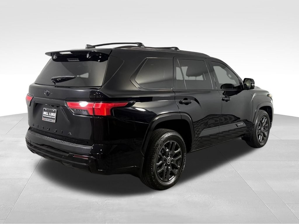 Used 2024 Toyota Sequoia Platinum AWD/4WD image 6