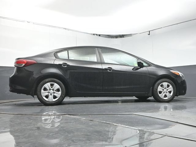 Used 2017 Kia Forte LX FWD image 36