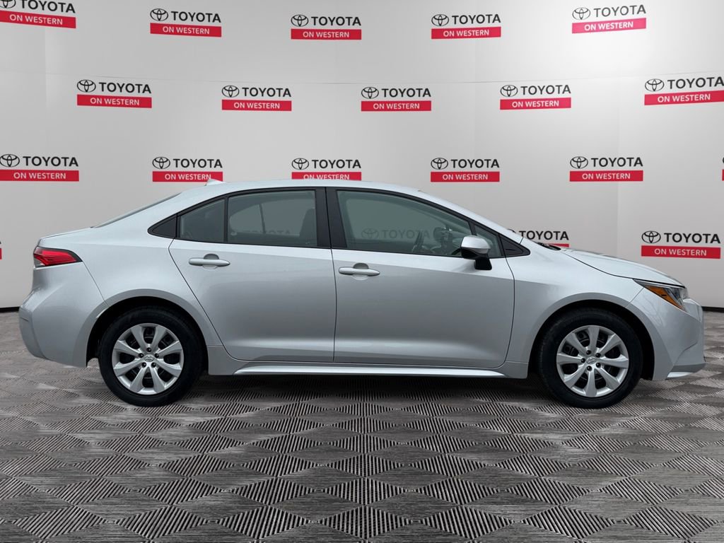 Certified 2024 Toyota Corolla LE image 2