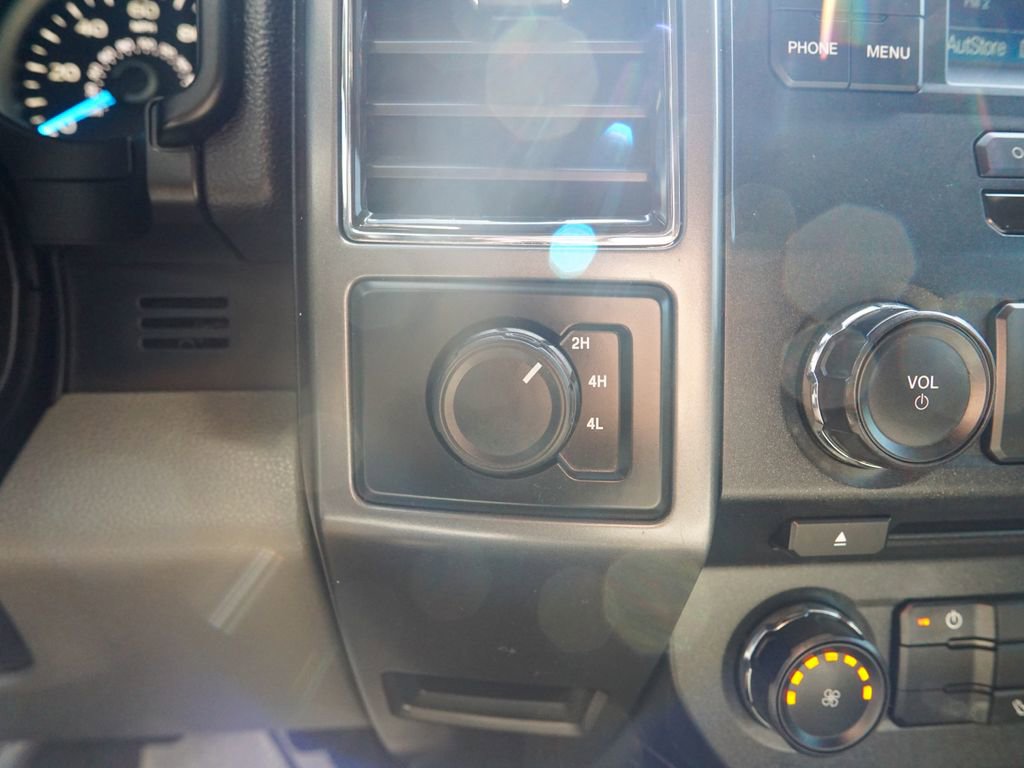 Used 2017 Ford F150 XLT AWD/4WD image 22