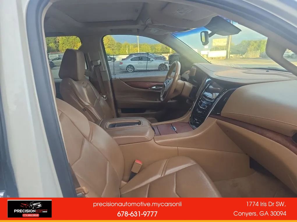 Used 2015 Cadillac Escalade Platinum image 12