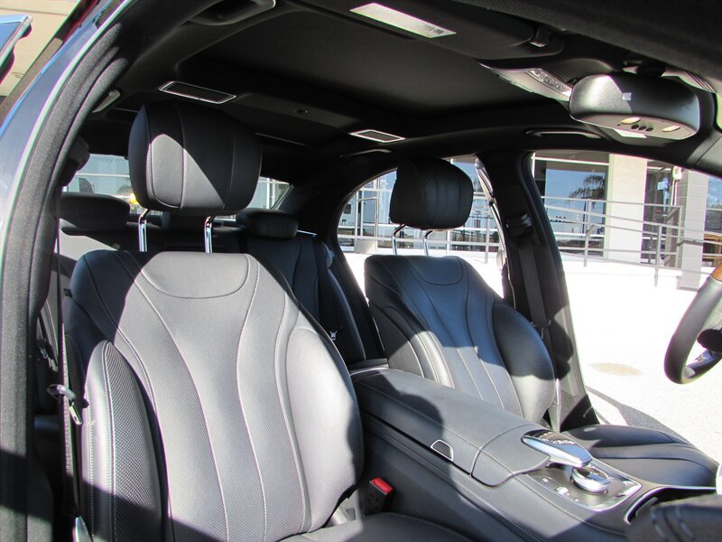 Used 2015 Mercedes-Benz S 550 Sedan image 30