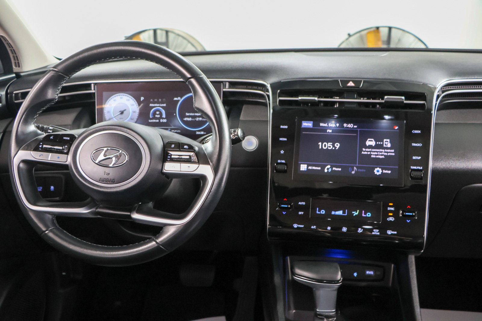 Used 2023 Hyundai Tucson SEL w/ Convenience Package AWD/4WD image 17