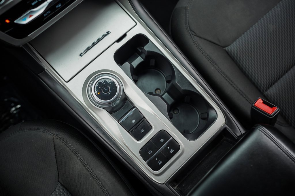 Used 2023 Ford Explorer XLT image 31