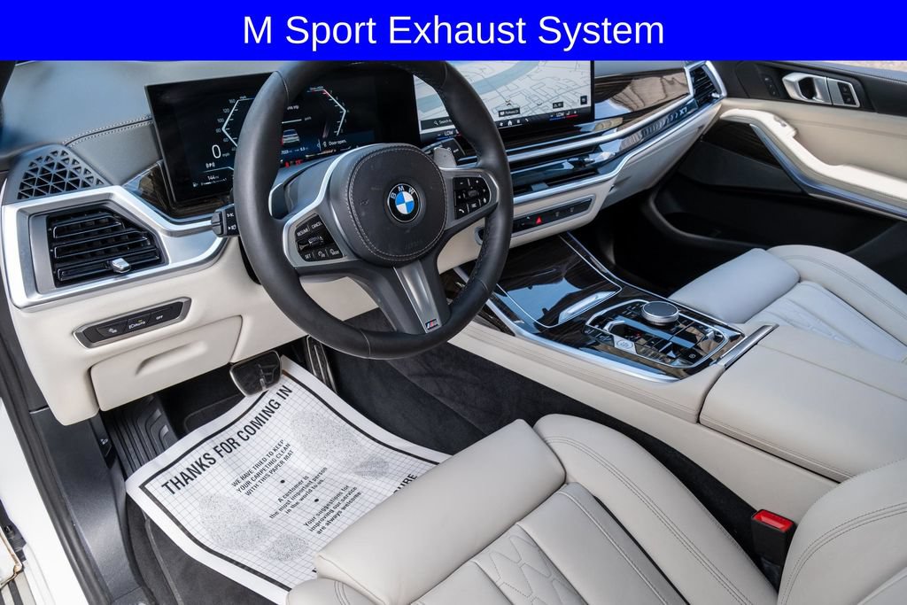 Used 2025 BMW X7 xDrive40i w/ M Sport Package AWD/4WD image 17