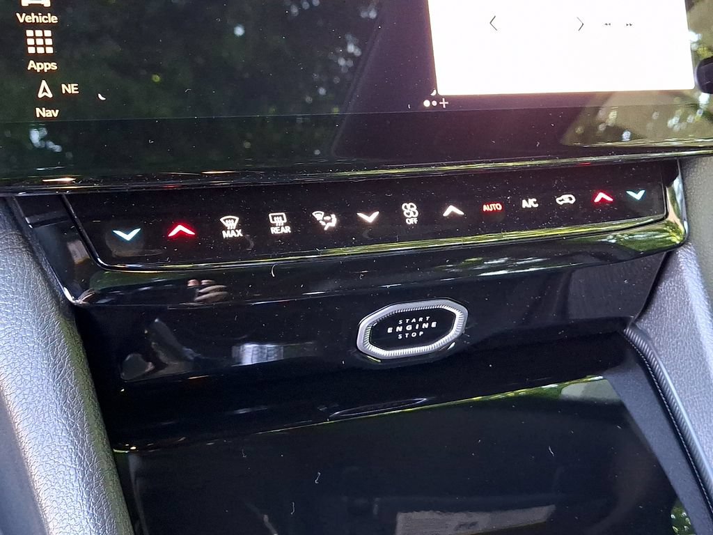 New 2026 Jeep Grand Cherokee L Limited AWD/4WD image 13