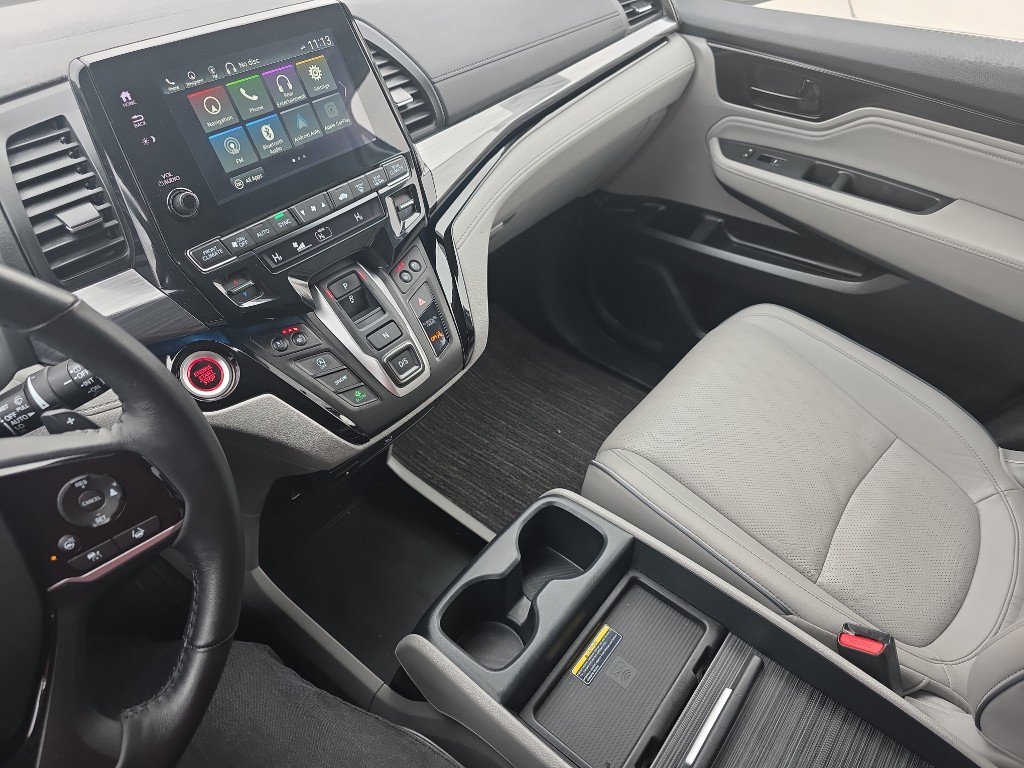 Used 2023 Honda Odyssey Elite image 12
