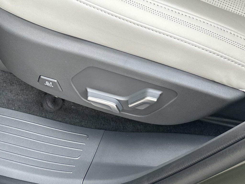 New 2026 Hyundai Santa Fe Calligraphy image 21