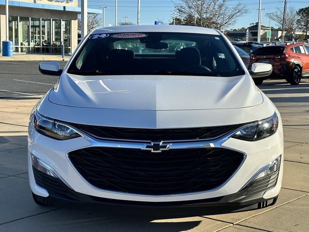 Used 2024 Chevrolet Malibu RS image 2