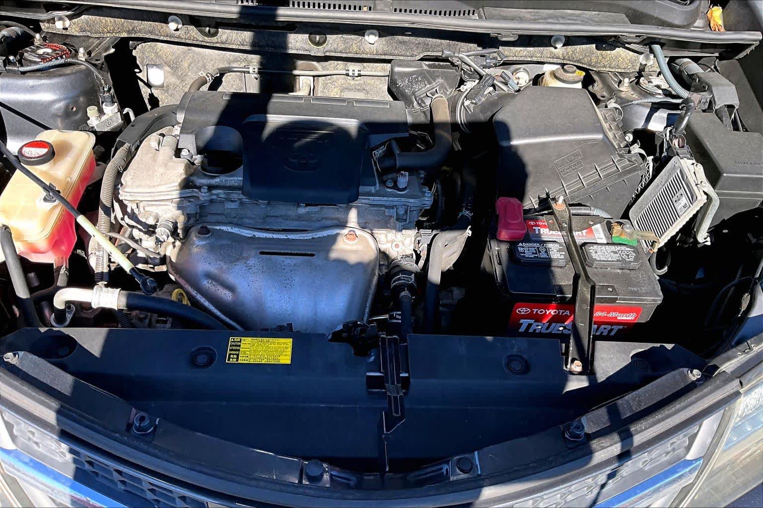 Used 2015 Toyota RAV4 LE AWD/4WD image 32