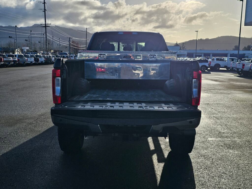Used 2017 Ford F350 Lariat w/ Lariat Value Package image 10