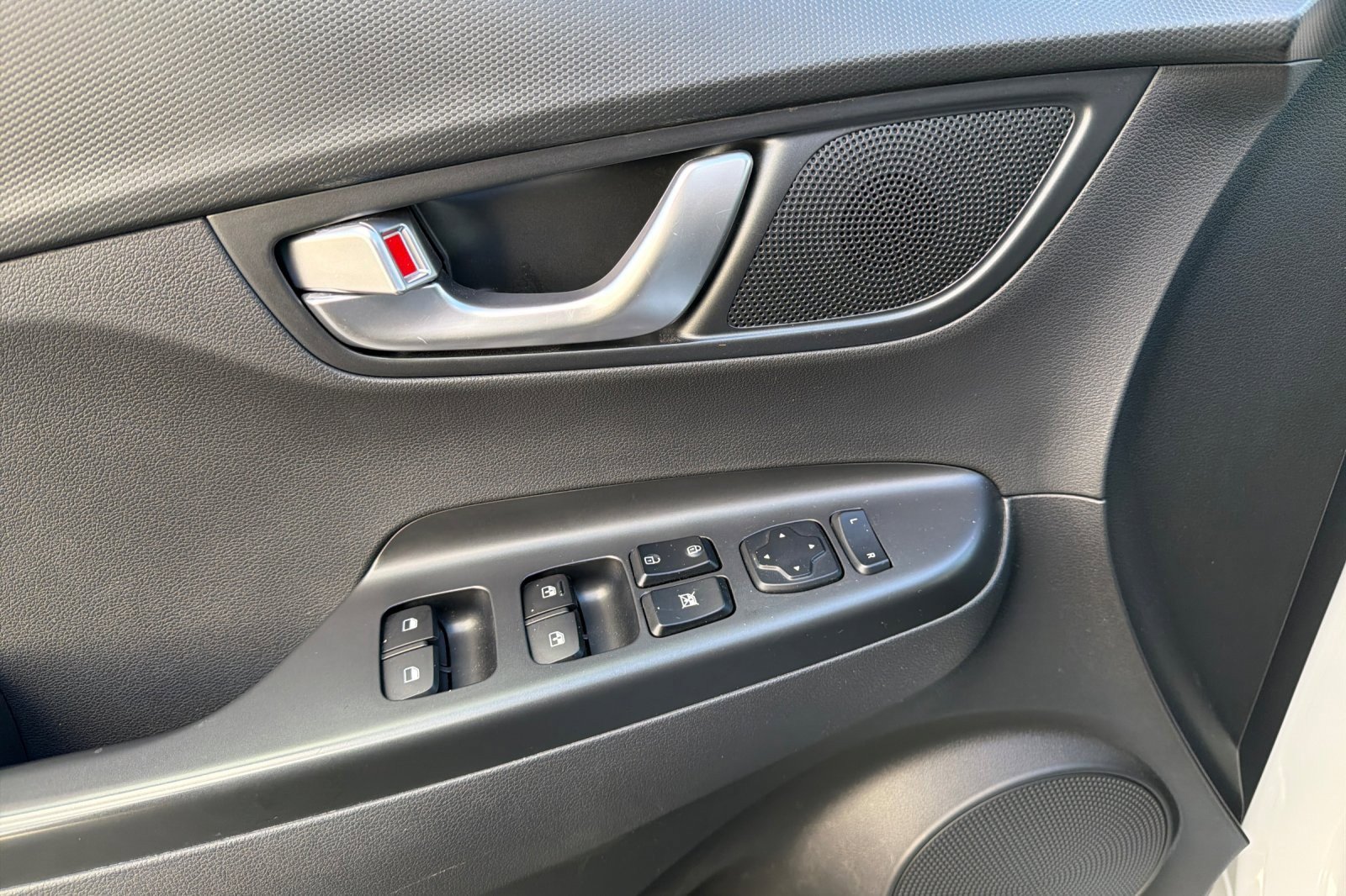 Used 2022 Hyundai Kona SEL w/ Convenience Package image 10