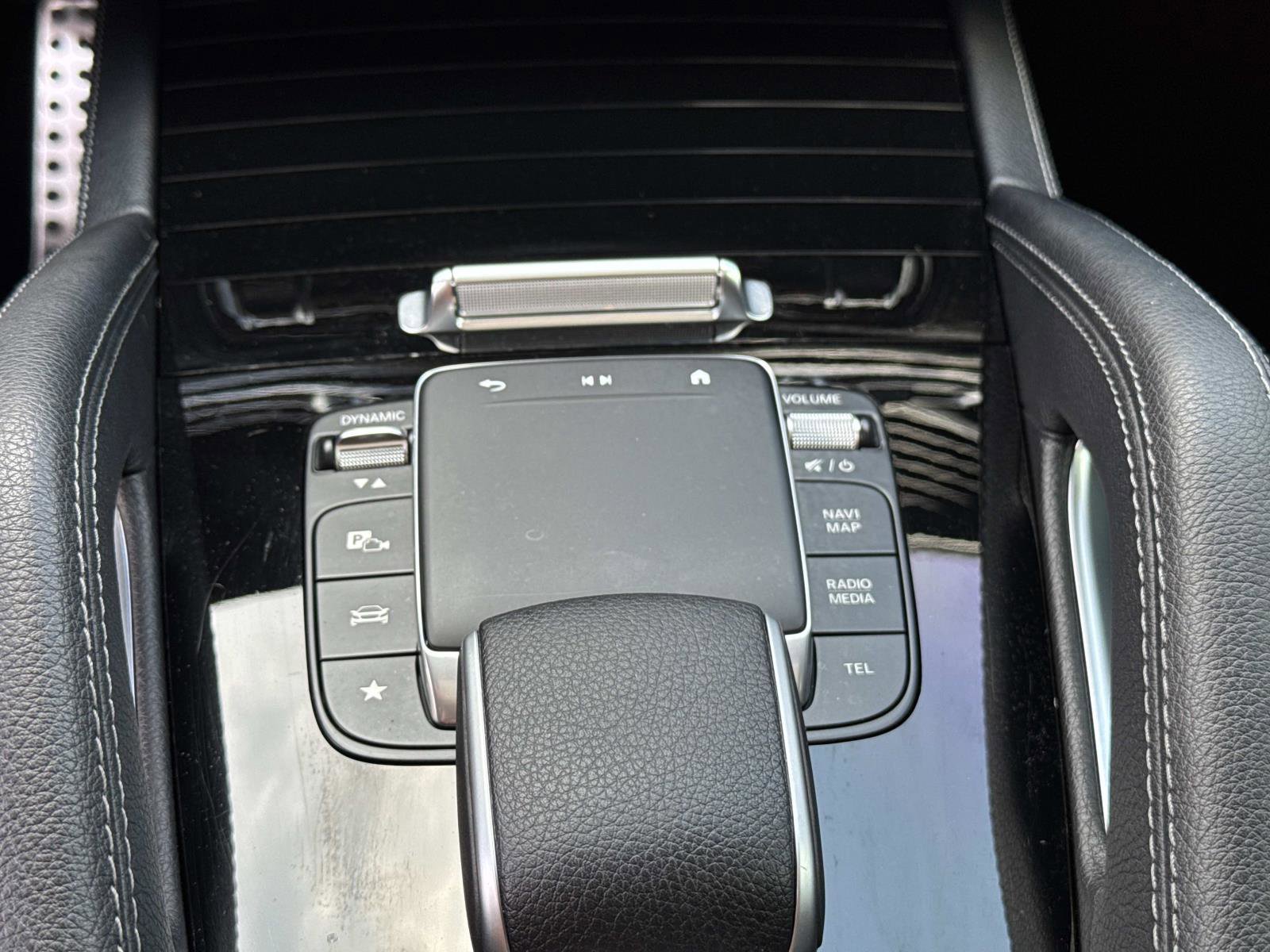 Used 2024 Mercedes-Benz GLS 580 4MATIC image 23