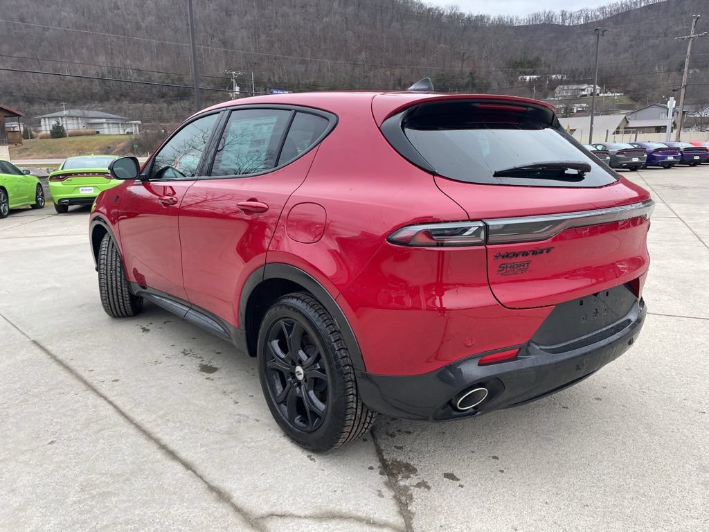 New 2024 Dodge Hornet R/T w/ R/T Blacktop Package AWD/4WD image 6