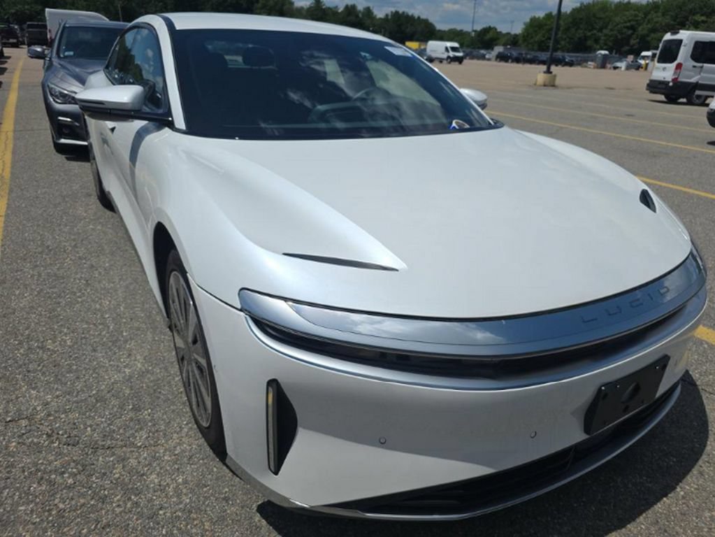 Used 2024 Lucid Air Touring AWD/4WD image 3