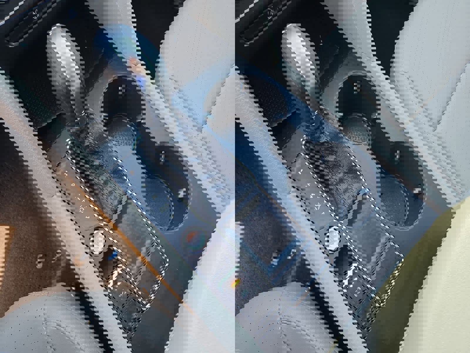 Used 2018 Volkswagen Atlas SE image 30