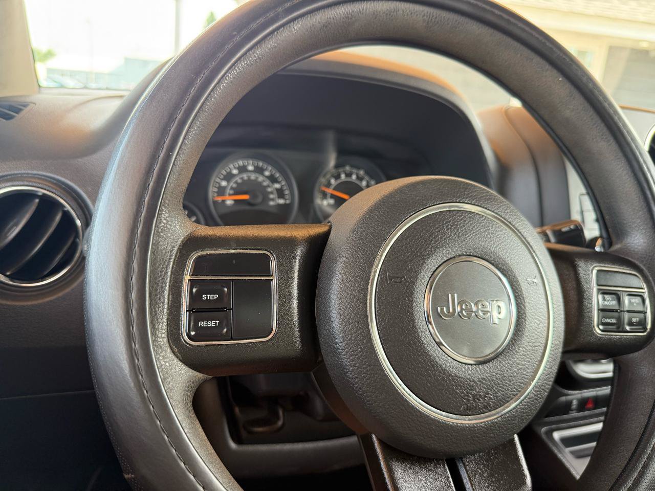Used 2014 Jeep Compass Sport w/ Power Value Group FWD image 33