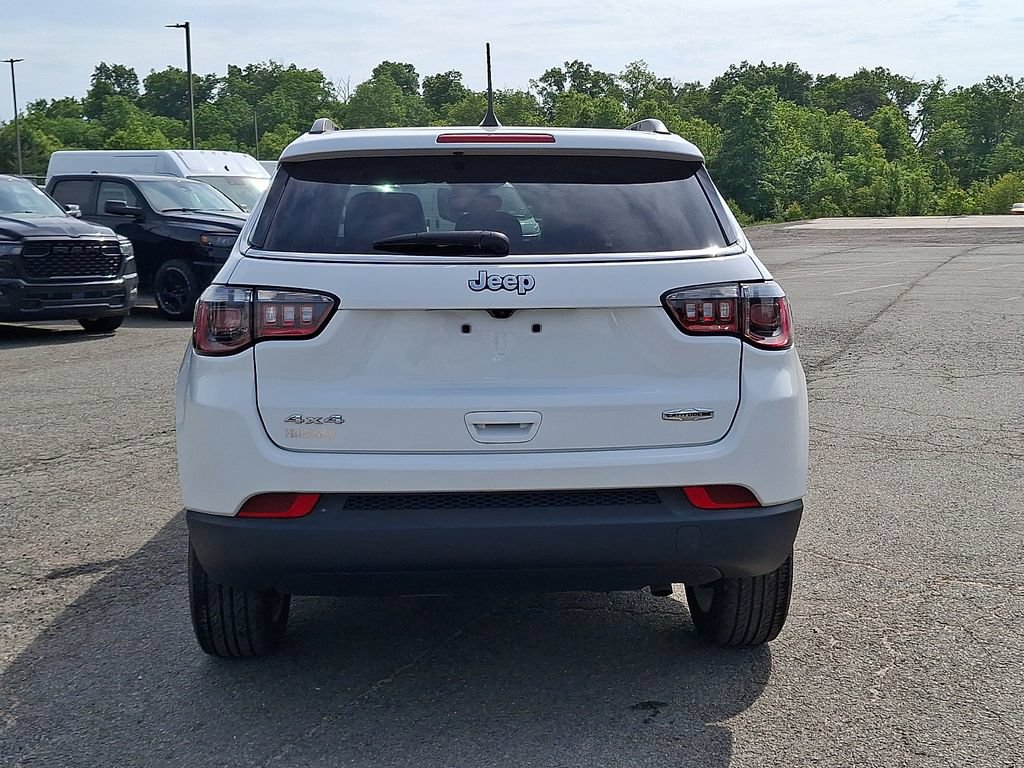 Used 2022 Jeep Compass Latitude AWD/4WD image 8