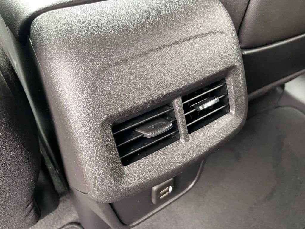 Used 2024 GMC Terrain SLE w/ Driver Convenience Package FWD image 23