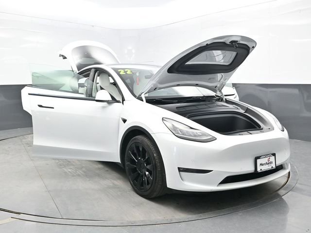 Used 2022 Tesla Model Y Long Range AWD/4WD image 44