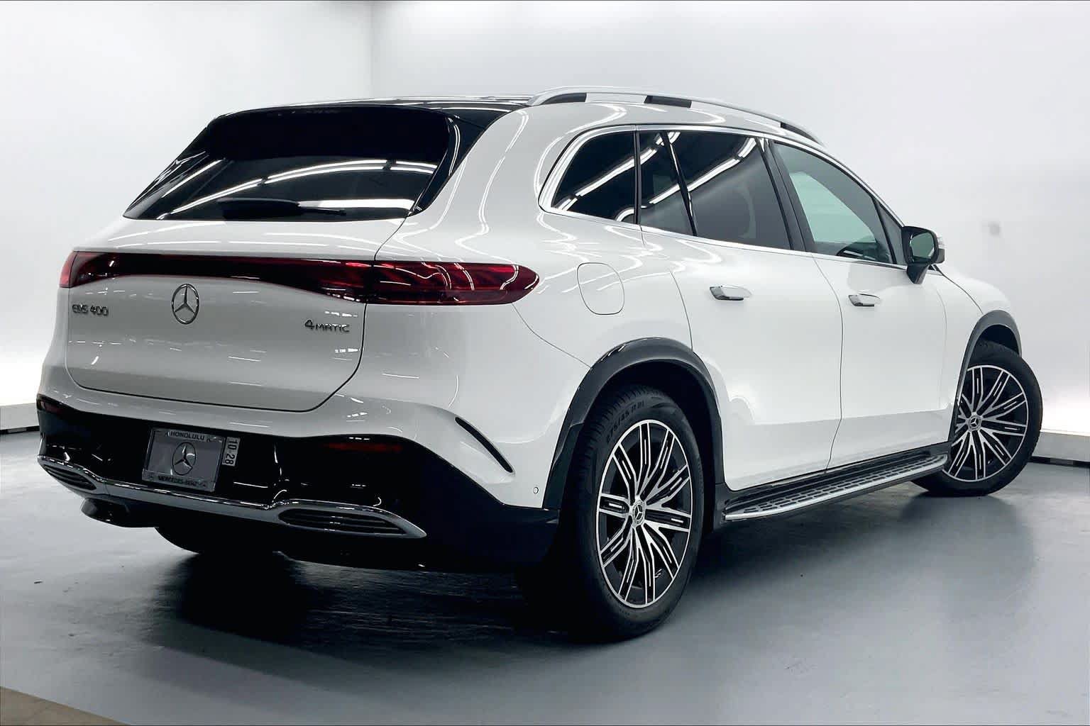 New 2027 Mercedes-Benz EQS 400 4MATIC SUV image 7
