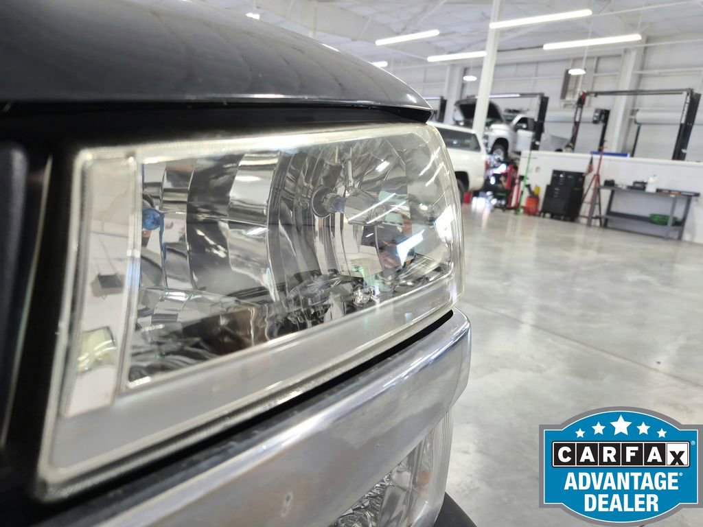 Used 2004 Chevrolet Silverado 1500 W/T image 29