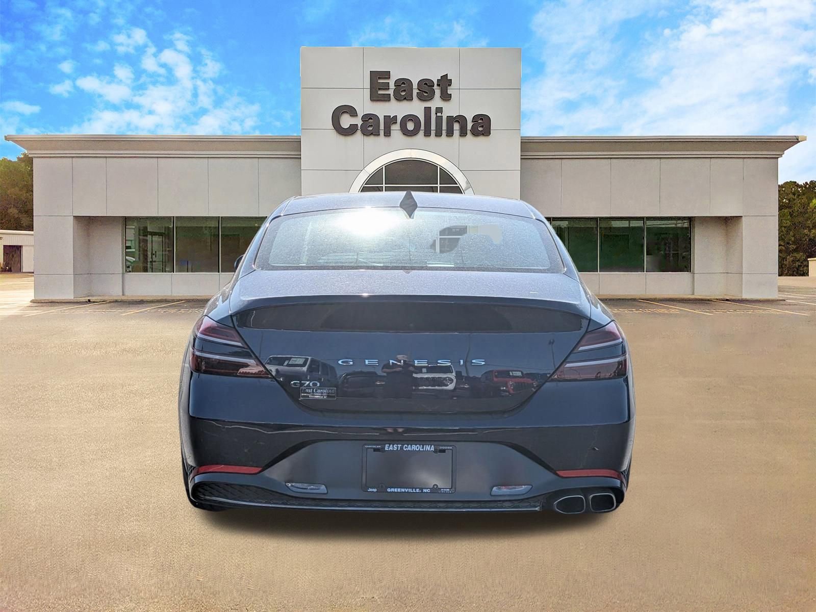 Used 2023 Genesis G70 2.0T w/ Sport Prestige Package RWD image 4