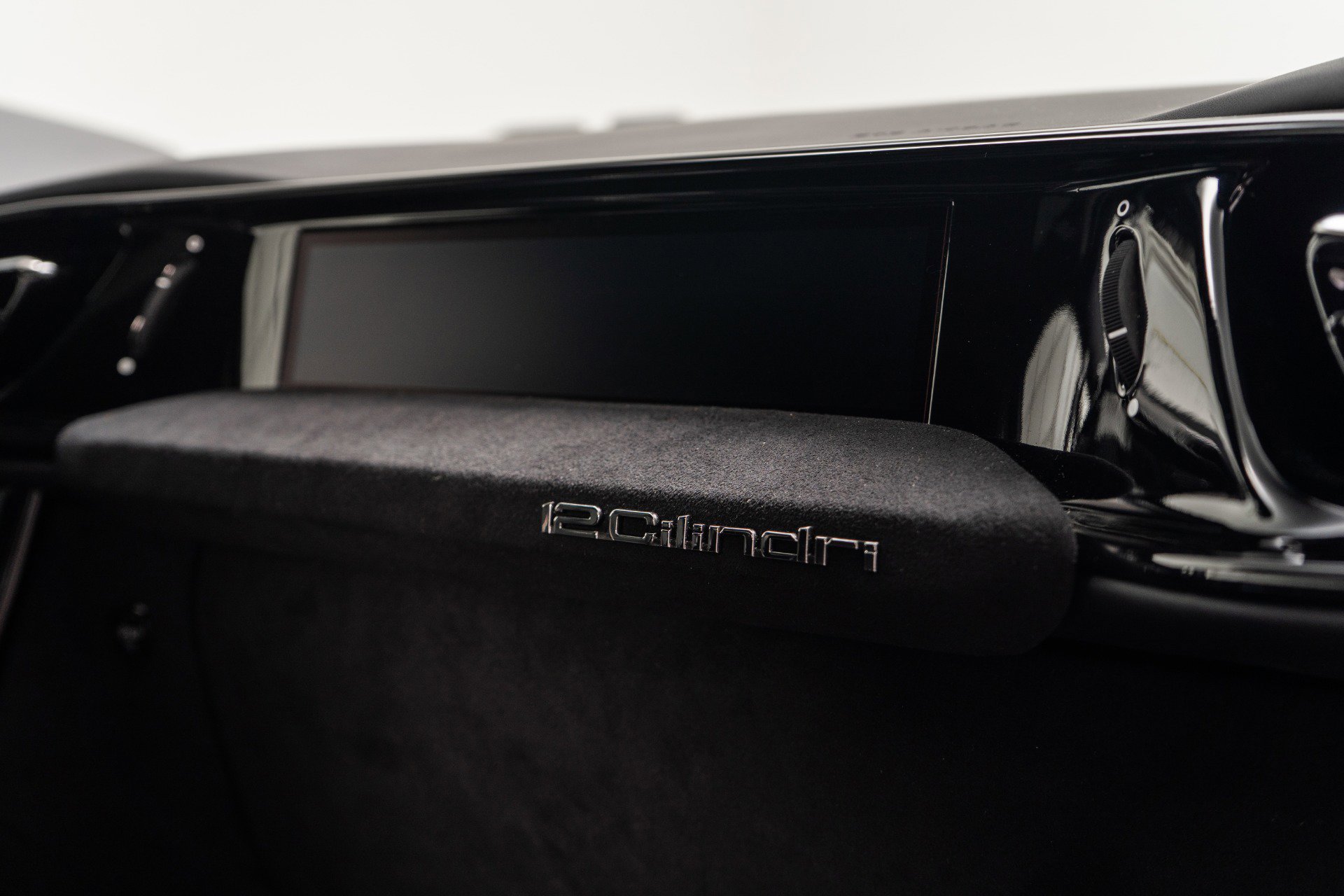 Used 2025 Ferrari 12Cilindri image 29