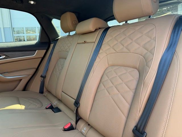 Used 2023 Jaguar F-PACE S image 22