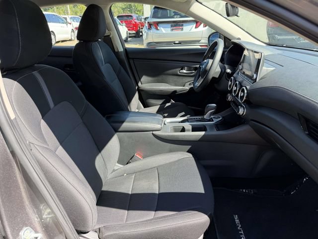 Used 2024 Nissan Sentra SV FWD image 12