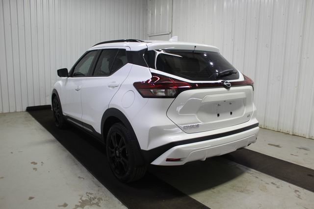 Used 2024 Nissan Kicks SR w/ SR Premium Package FWD image 4