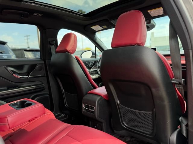 Used 2025 Lincoln Corsair Grand Touring w/ Towing Package AWD/4WD image 23