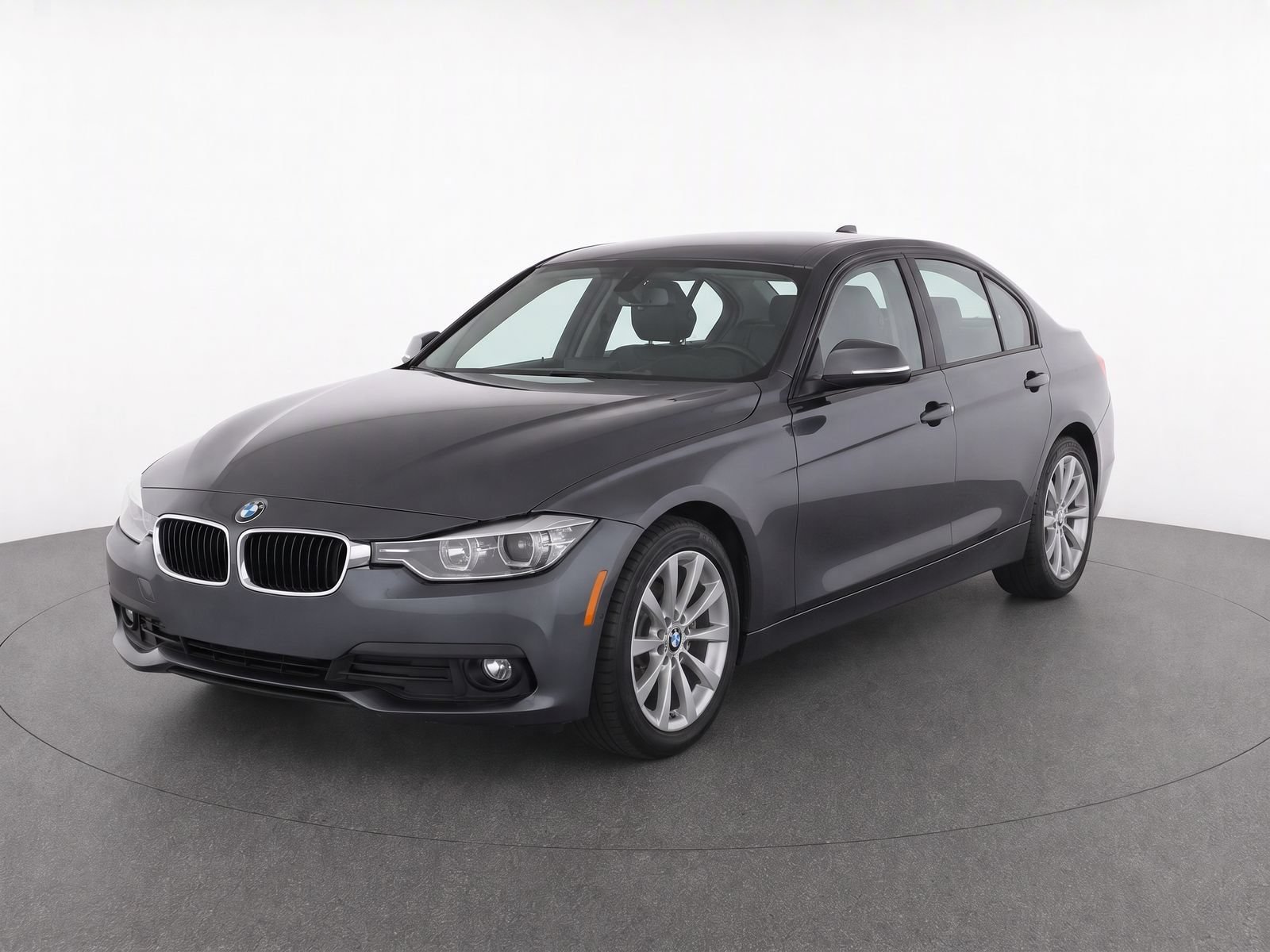 Used 2016 BMW 320i Sedan RWD image 2