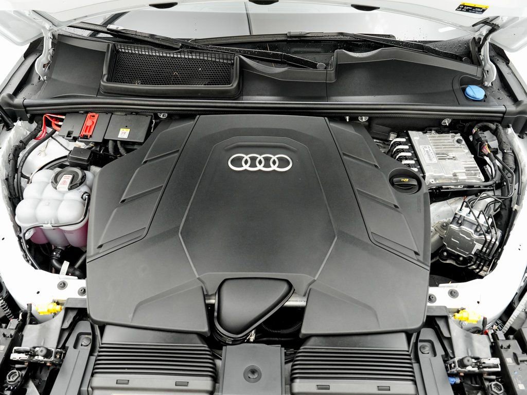 Used 2025 Audi Q7 3.0T Premium Plus w/ Premium Plus Package AWD/4WD image 28