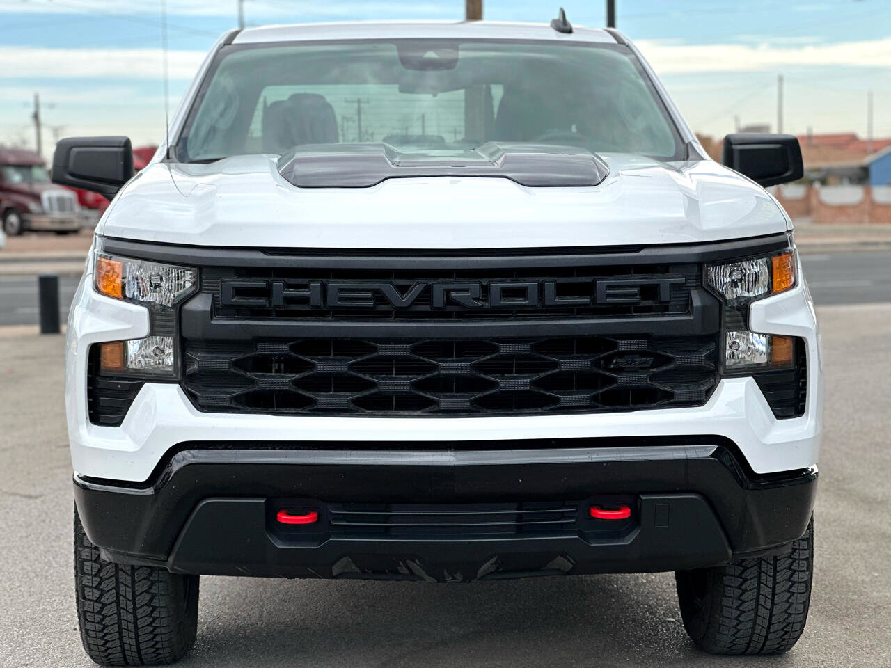 Used 2024 Chevrolet Silverado 1500 Custom Trail Boss w/ LPO, Dark Essentials Package image 4