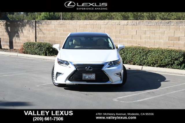 Used 2018 Lexus ES 350 w/ Navigation System Package FWD image 2