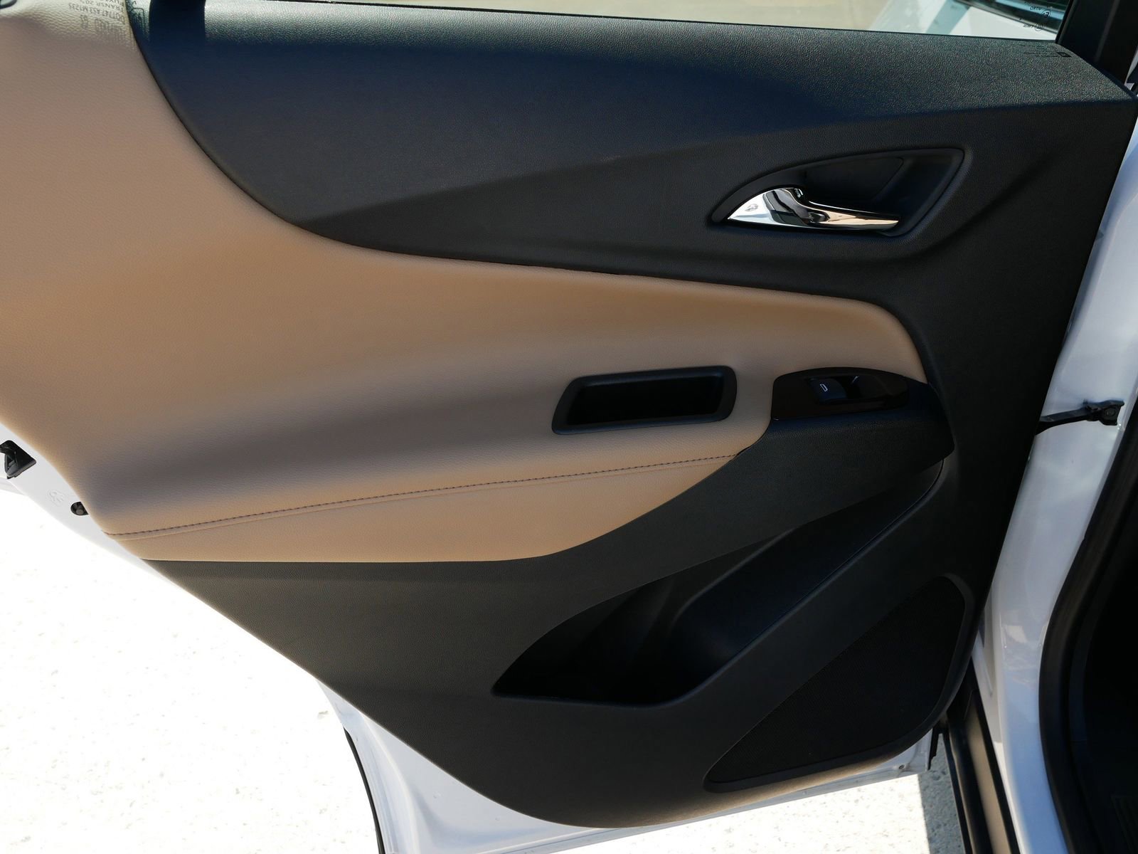 Used 2024 Chevrolet Equinox Premier image 15