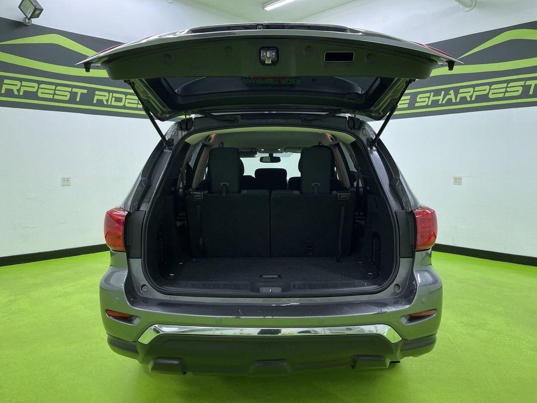 Used 2020 Nissan Pathfinder SV image 9