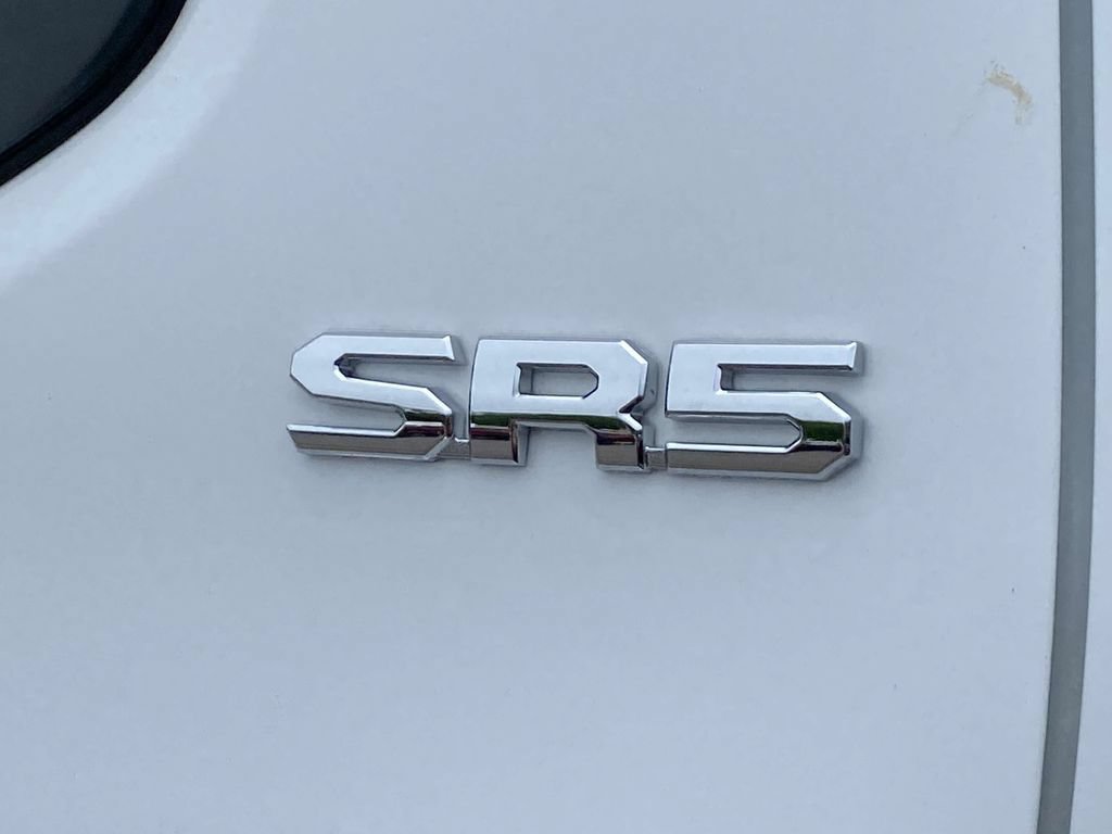 Used 2025 Toyota Tacoma SR5 AWD/4WD image 31