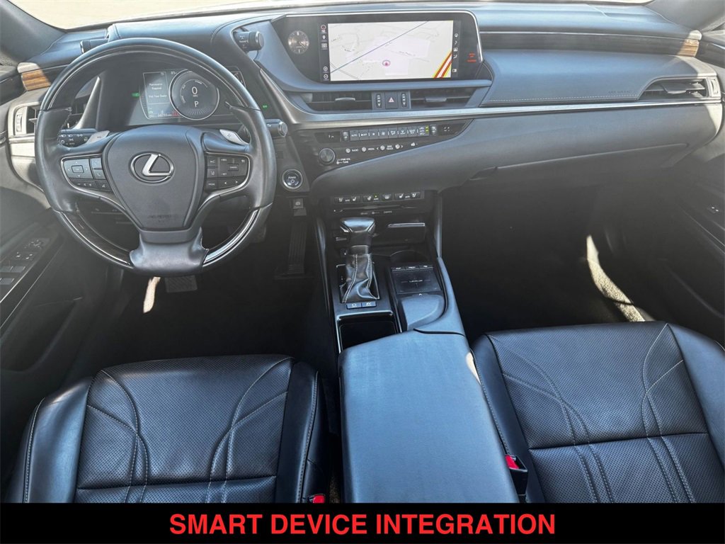 Used 2019 Lexus ES 300h w/ Accessory Package image 26