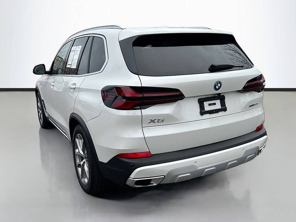 Used 2024 BMW X5 xDrive50e w/ Parking Assistance Package image 5