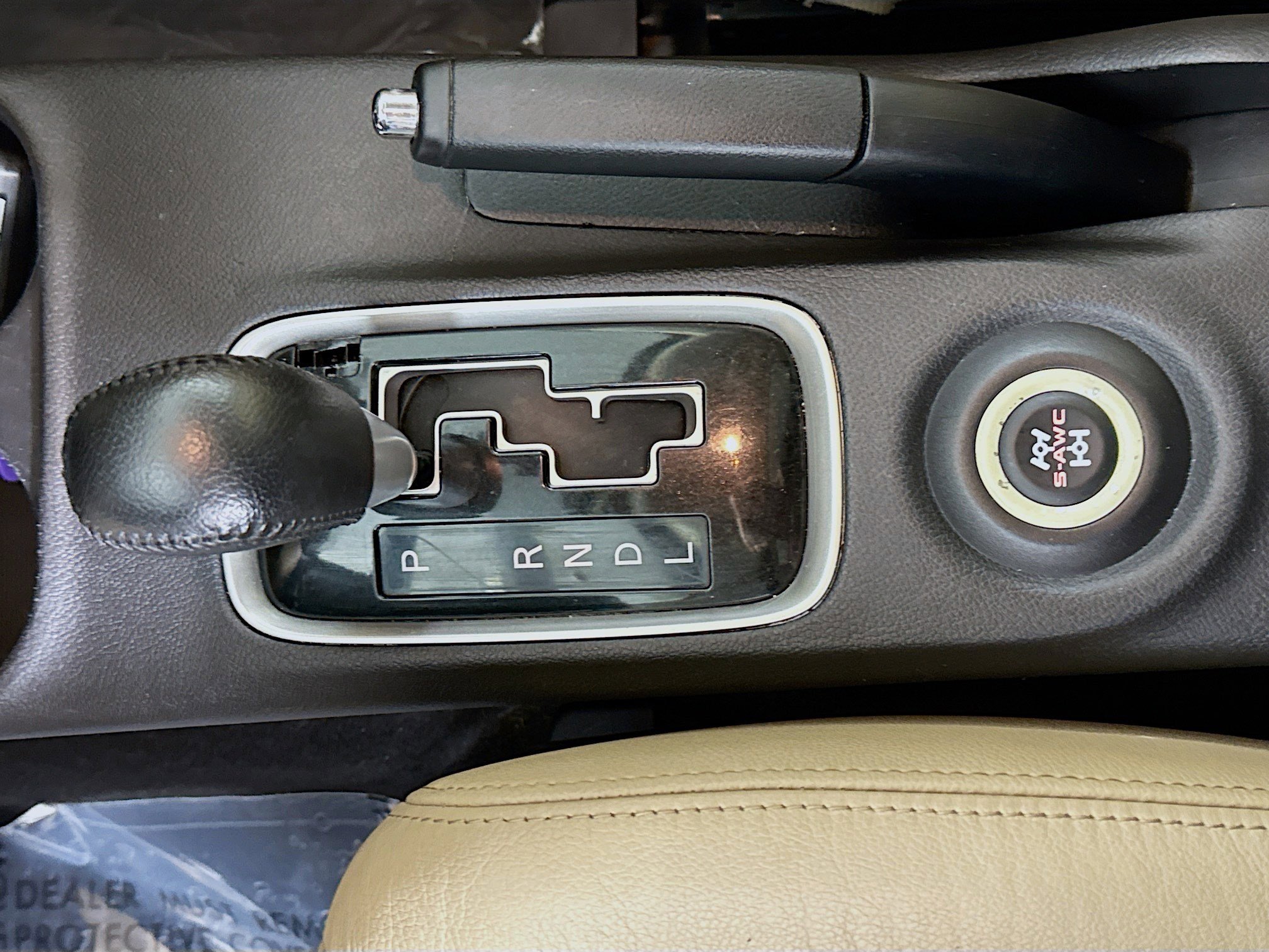 Used 2016 Mitsubishi Outlander GT AWD/4WD image 19