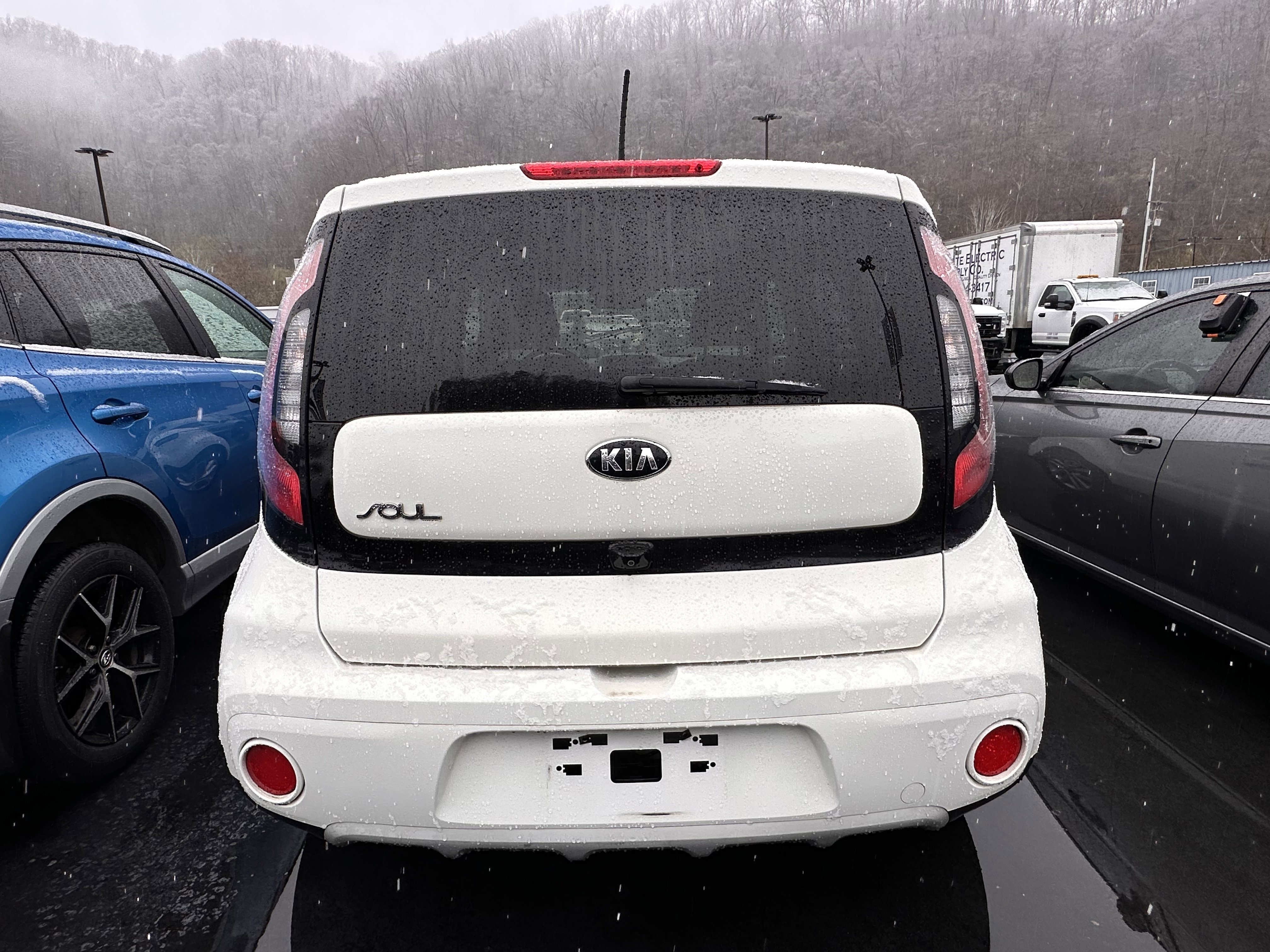Used 2019 Kia Soul + image 5