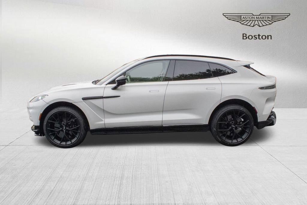 New 2025 Aston Martin DBX 707 image 3